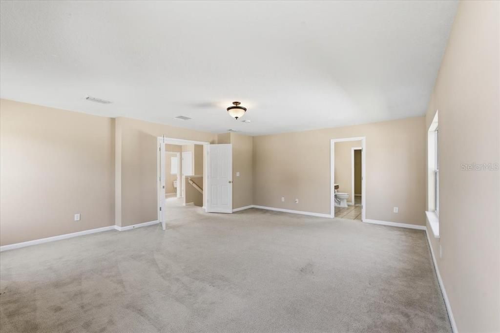 待售: $379,000 (3 贝兹, 2 浴室, 2726 平方英尺)