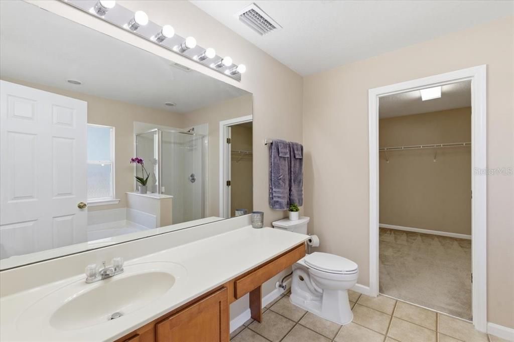 待售: $379,000 (3 贝兹, 2 浴室, 2726 平方英尺)