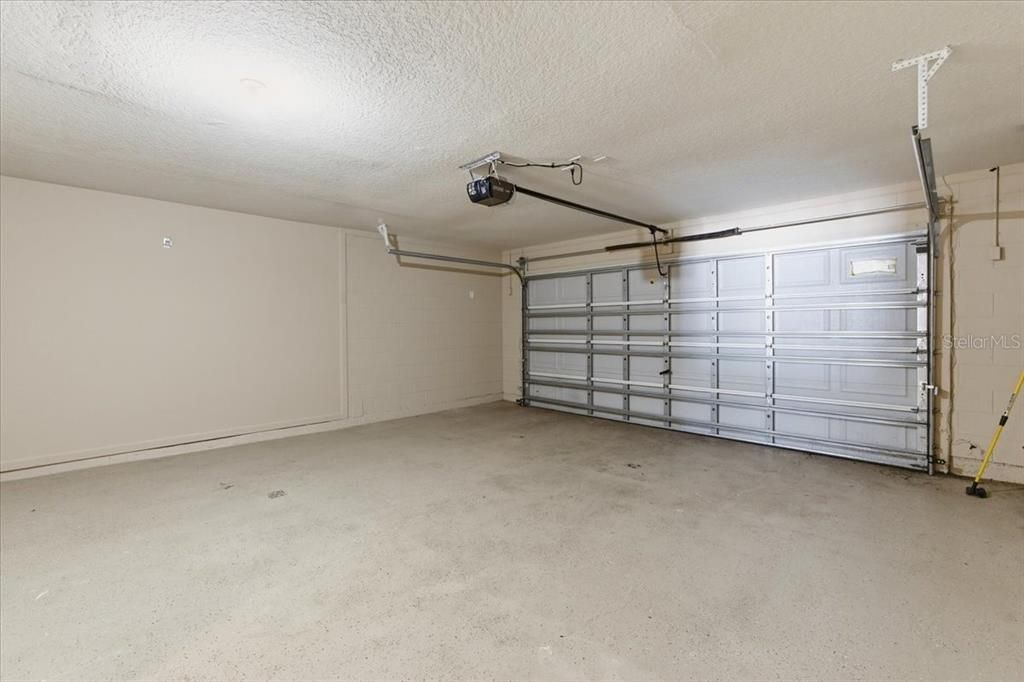 待售: $379,000 (3 贝兹, 2 浴室, 2726 平方英尺)