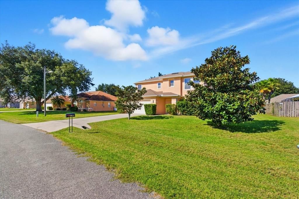 待售: $379,000 (3 贝兹, 2 浴室, 2726 平方英尺)