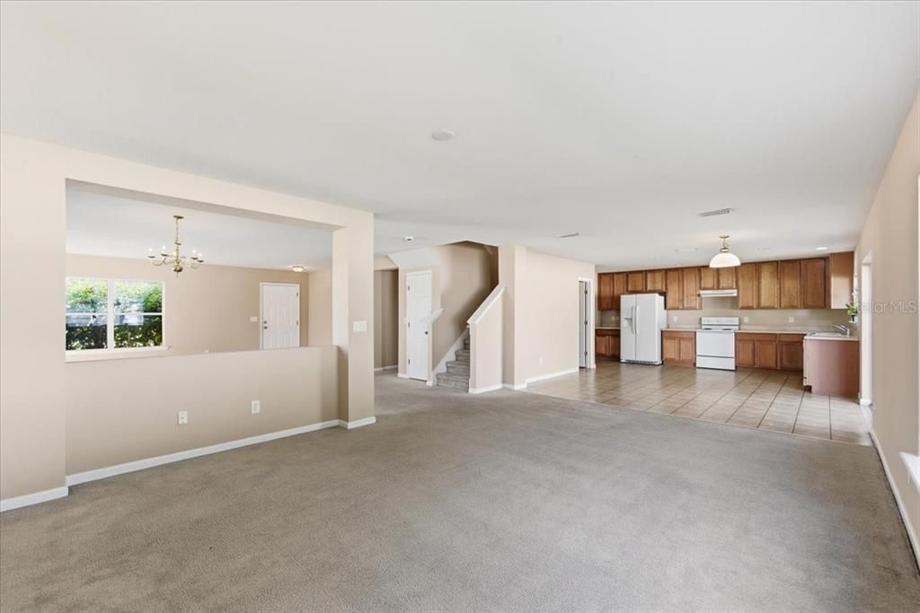 待售: $379,000 (3 贝兹, 2 浴室, 2726 平方英尺)