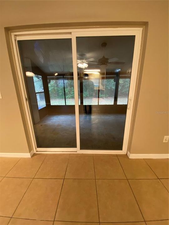 Active With Contract: $1,675 (4 beds, 2 baths, 1575 Square Feet)