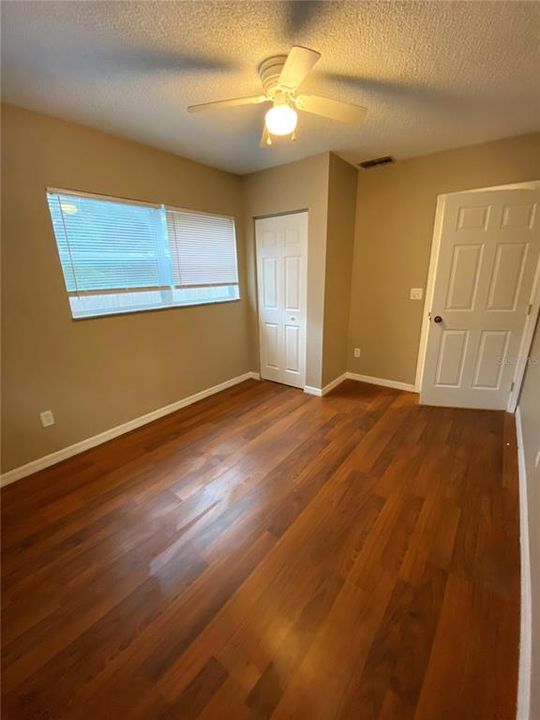 Active With Contract: $1,675 (4 beds, 2 baths, 1575 Square Feet)