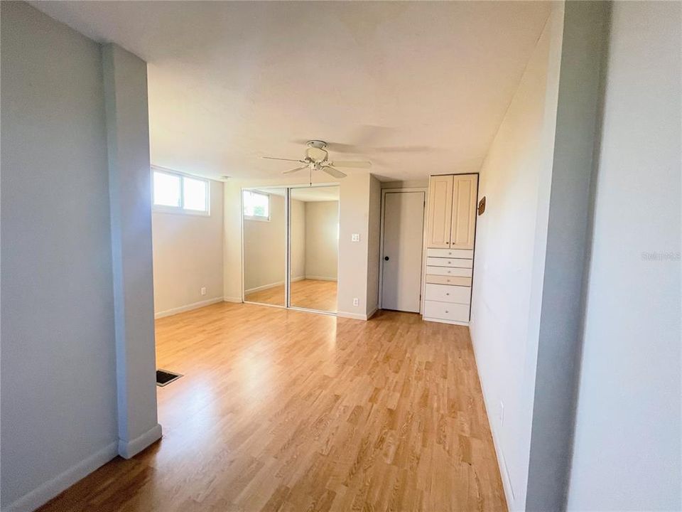 待售: $209,000 (2 贝兹, 2 浴室, 1192 平方英尺)