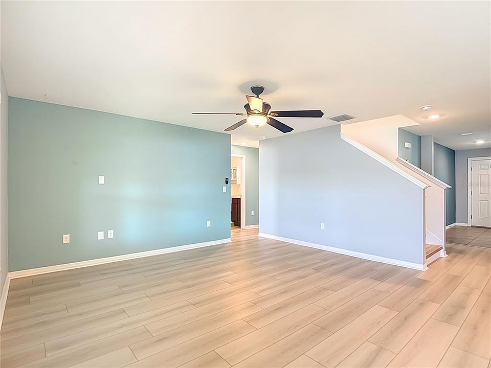 For Sale: $384,900 (5 beds, 3 baths, 2605 Square Feet)