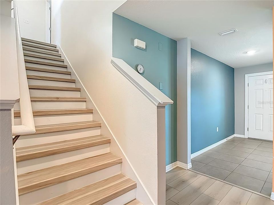 For Sale: $384,900 (5 beds, 3 baths, 2605 Square Feet)