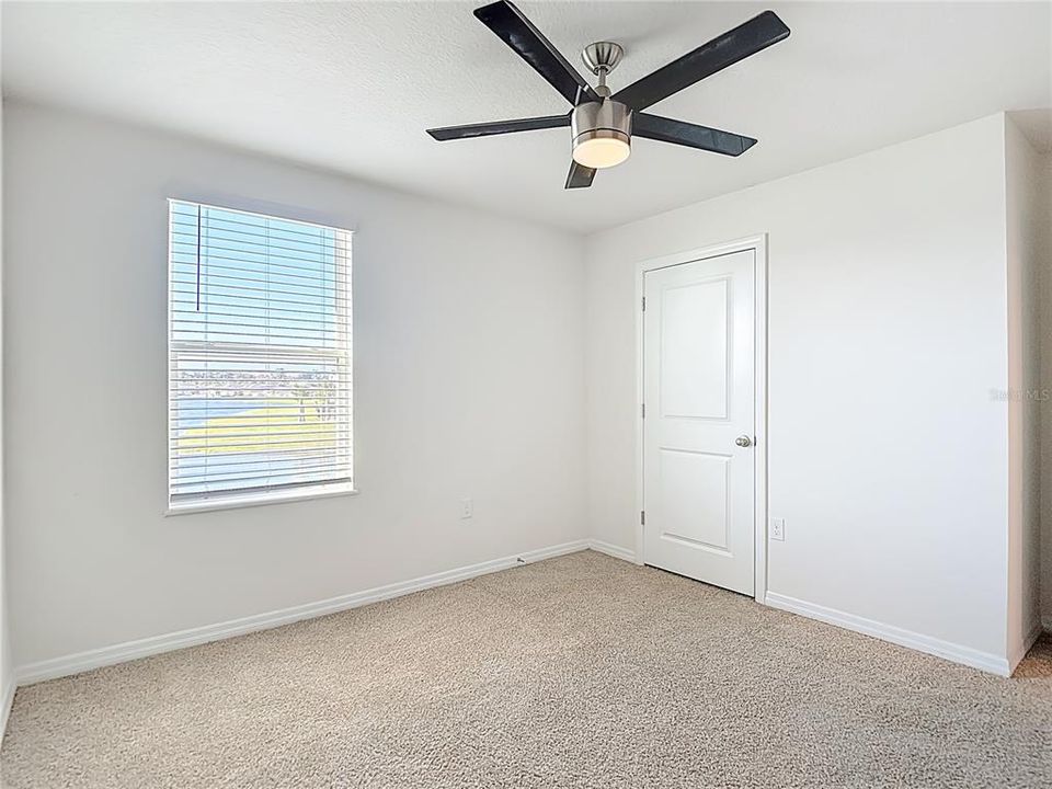 For Sale: $384,900 (5 beds, 3 baths, 2605 Square Feet)