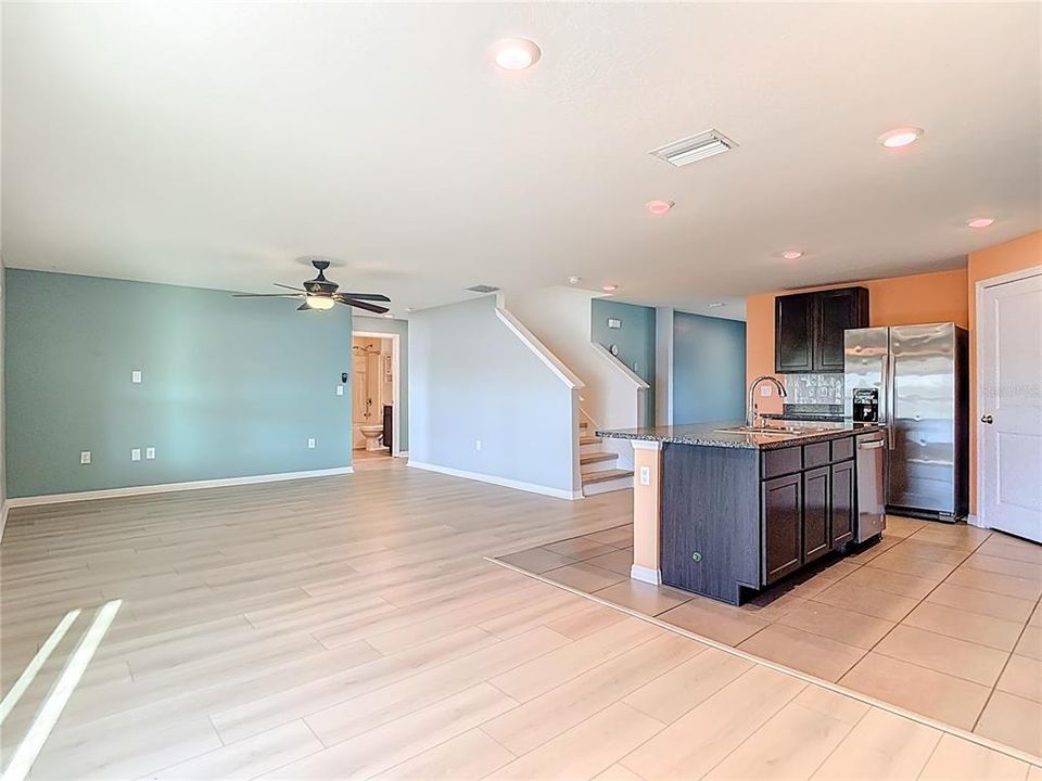 For Sale: $384,900 (5 beds, 3 baths, 2605 Square Feet)