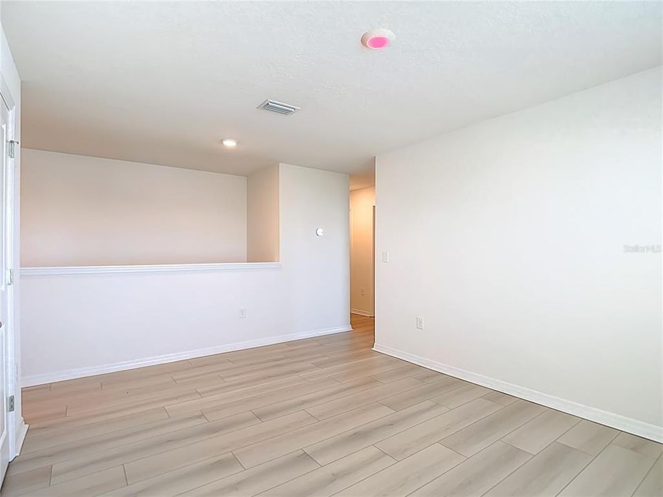 For Sale: $384,900 (5 beds, 3 baths, 2605 Square Feet)