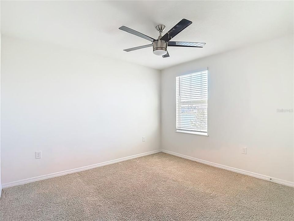 For Sale: $384,900 (5 beds, 3 baths, 2605 Square Feet)