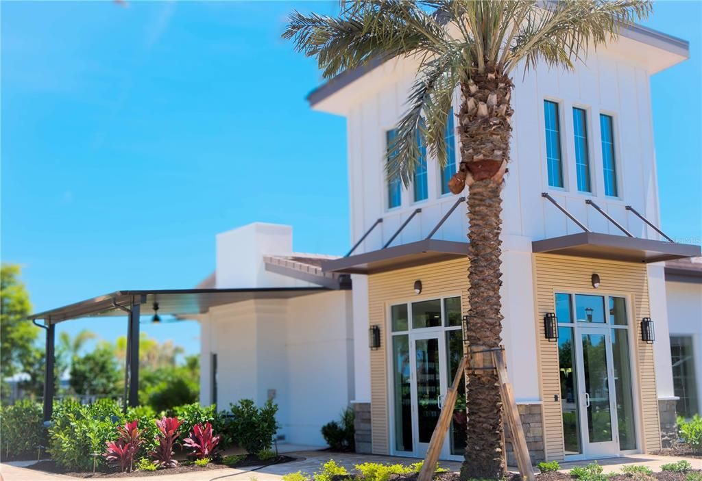 Active With Contract: $343,990 (3 beds, 2 baths, 1463 Square Feet)