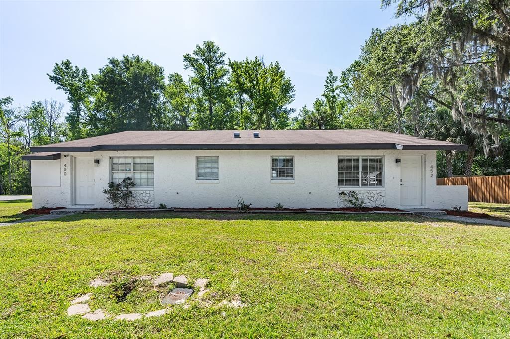For Rent: $1,450 (2 beds, 2 baths, 950 Square Feet)