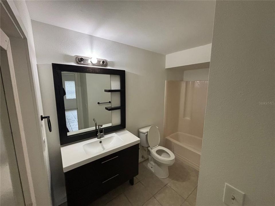 В аренду: $1,500 (2 спален, 2 ванн, 950 Квадратных фут)