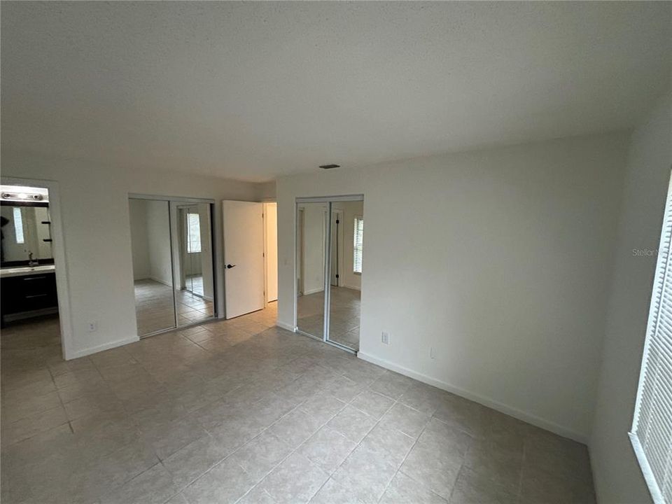 В аренду: $1,500 (2 спален, 2 ванн, 950 Квадратных фут)