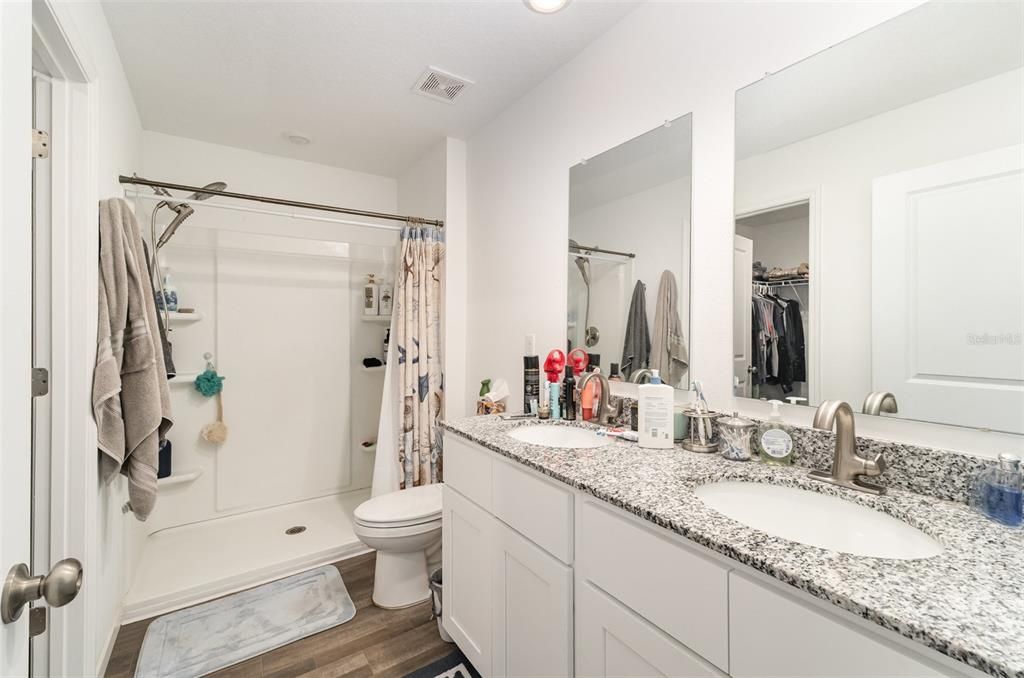 For Sale: $275,000 (3 beds, 2 baths, 1477 Square Feet)