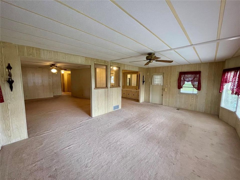 Activo con contrato: $69,900 (2 camas, 2 baños, 1344 Pies cuadrados)