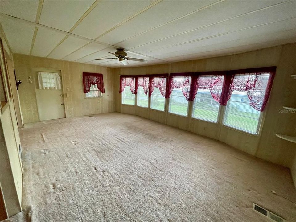 Activo con contrato: $69,900 (2 camas, 2 baños, 1344 Pies cuadrados)