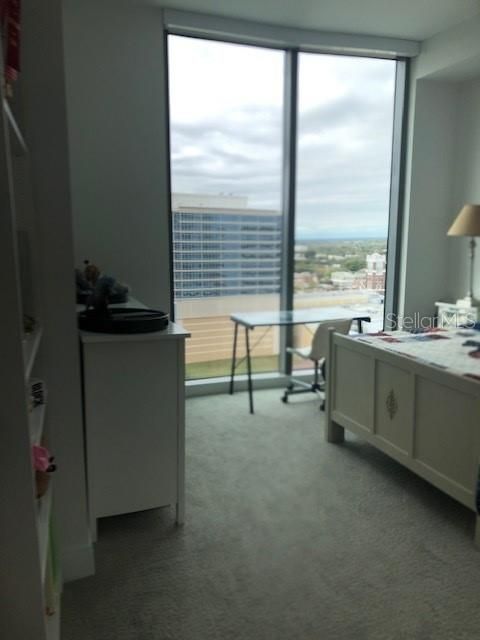 For Rent: $6,200 (2 beds, 2 baths, 1402 Square Feet)