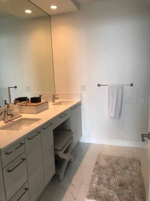 For Rent: $6,200 (2 beds, 2 baths, 1402 Square Feet)