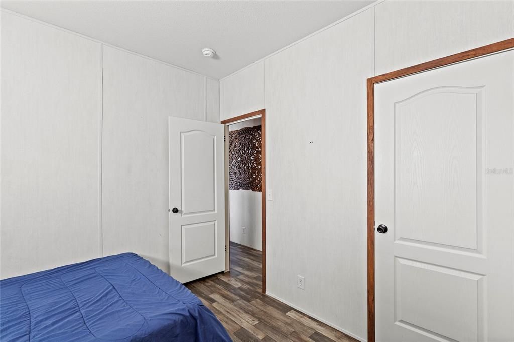 На продажу: $295,900 (3 спален, 2 ванн, 1661 Квадратных фут)