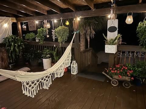 На продажу: $295,900 (3 спален, 2 ванн, 1661 Квадратных фут)