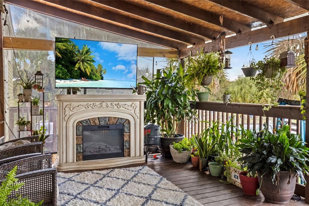 На продажу: $295,900 (3 спален, 2 ванн, 1661 Квадратных фут)