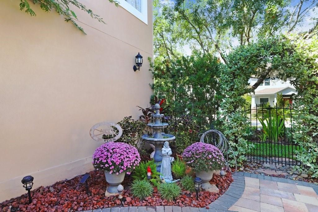 待售: $1,175,000 (5 贝兹, 4 浴室, 3695 平方英尺)