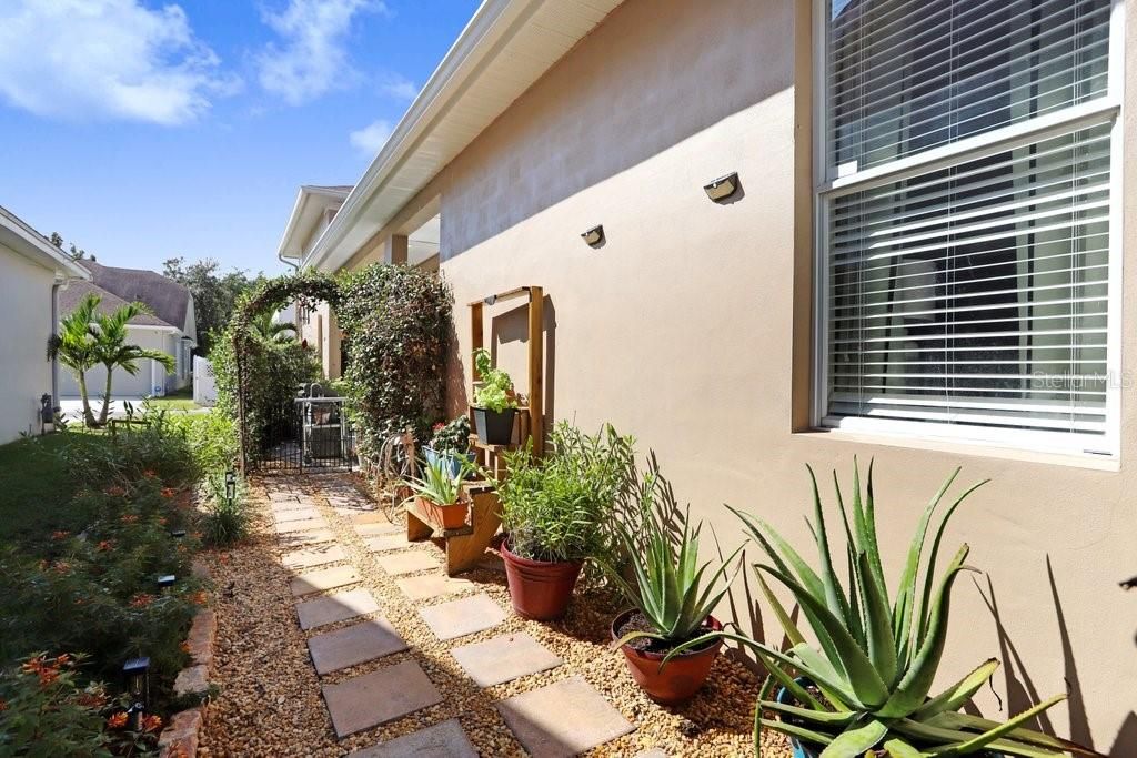 待售: $1,175,000 (5 贝兹, 4 浴室, 3695 平方英尺)