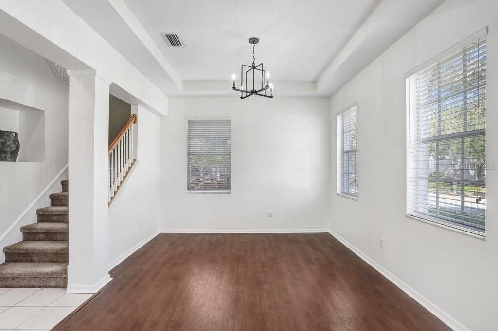 待售: $1,175,000 (5 贝兹, 4 浴室, 3695 平方英尺)