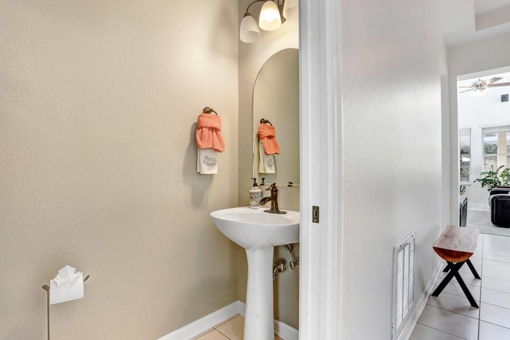 待售: $1,175,000 (5 贝兹, 4 浴室, 3695 平方英尺)