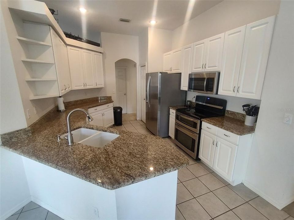 For Sale: $494,999 (4 beds, 3 baths, 2205 Square Feet)