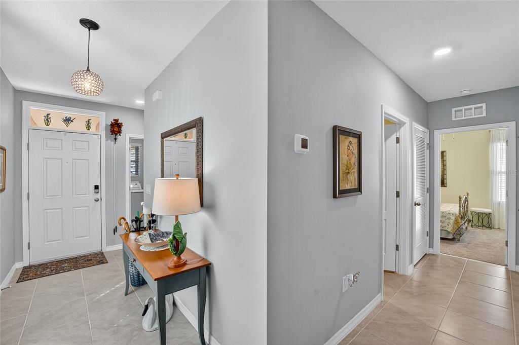 Activo con contrato: $315,000 (3 camas, 2 baños, 1606 Pies cuadrados)