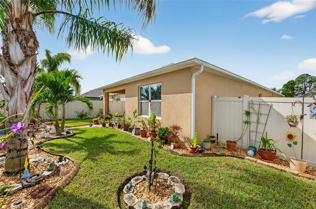 Activo con contrato: $315,000 (3 camas, 2 baños, 1606 Pies cuadrados)