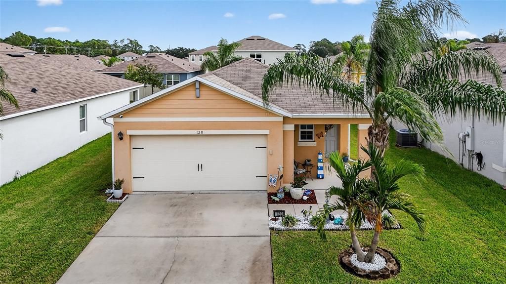 Activo con contrato: $315,000 (3 camas, 2 baños, 1606 Pies cuadrados)