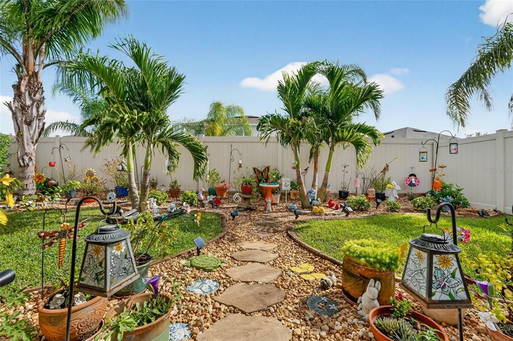 Activo con contrato: $315,000 (3 camas, 2 baños, 1606 Pies cuadrados)