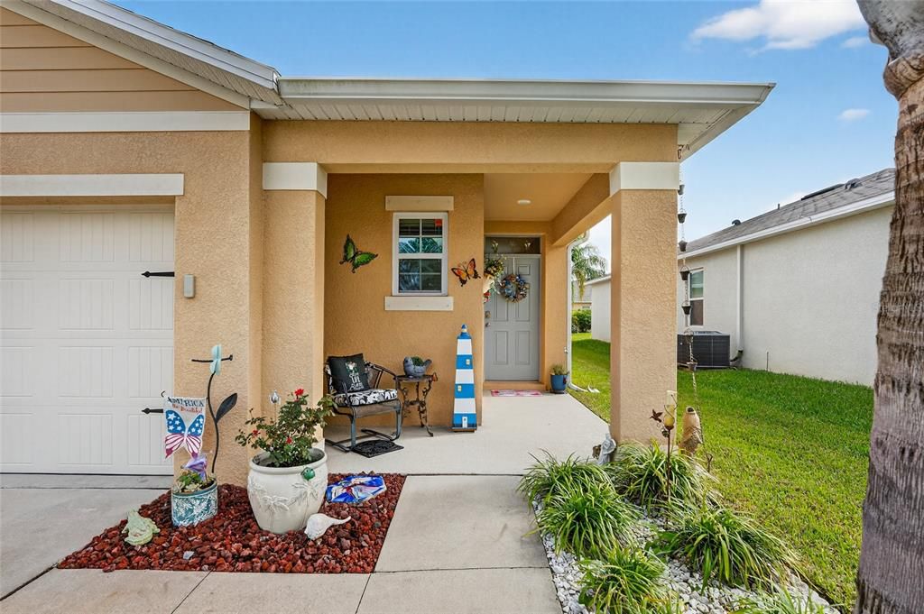 Activo con contrato: $315,000 (3 camas, 2 baños, 1606 Pies cuadrados)