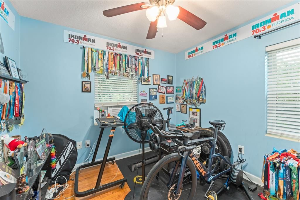 Active With Contract: $439,000 (3 beds, 2 baths, 1325 Square Feet)