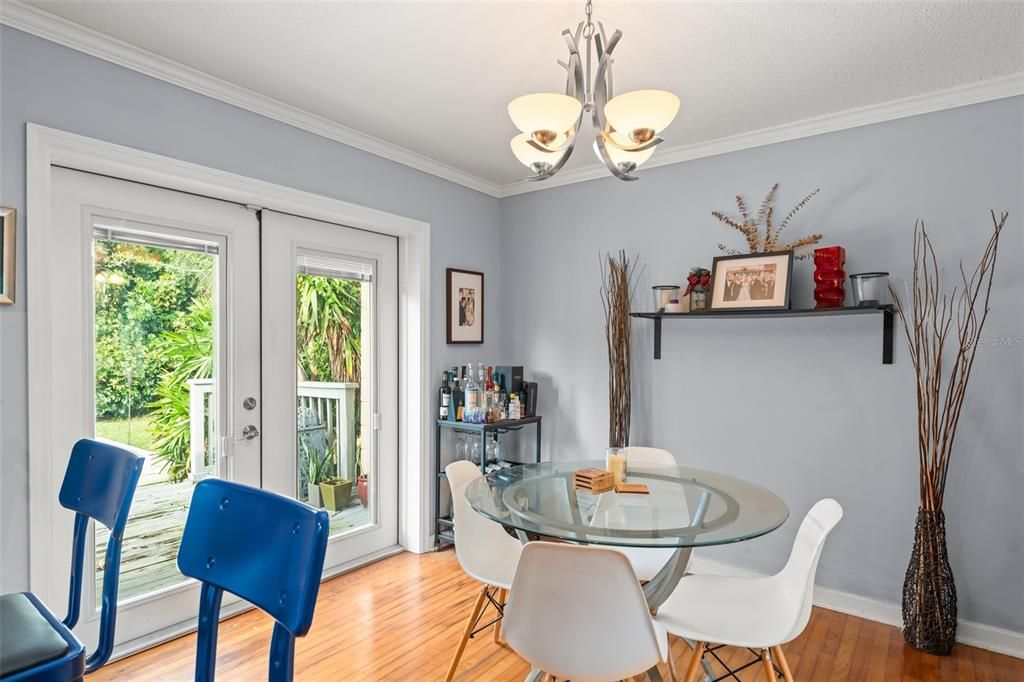 Active With Contract: $439,000 (3 beds, 2 baths, 1325 Square Feet)