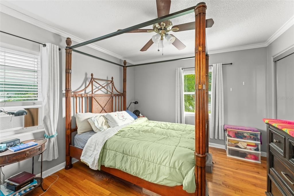 Active With Contract: $439,000 (3 beds, 2 baths, 1325 Square Feet)