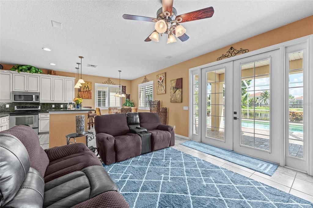 待售: $739,000 (5 贝兹, 4 浴室, 2863 平方英尺)