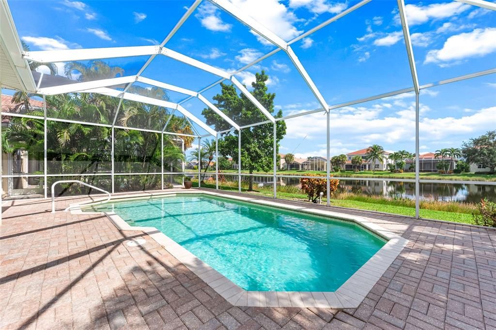 待售: $739,000 (5 贝兹, 4 浴室, 2863 平方英尺)