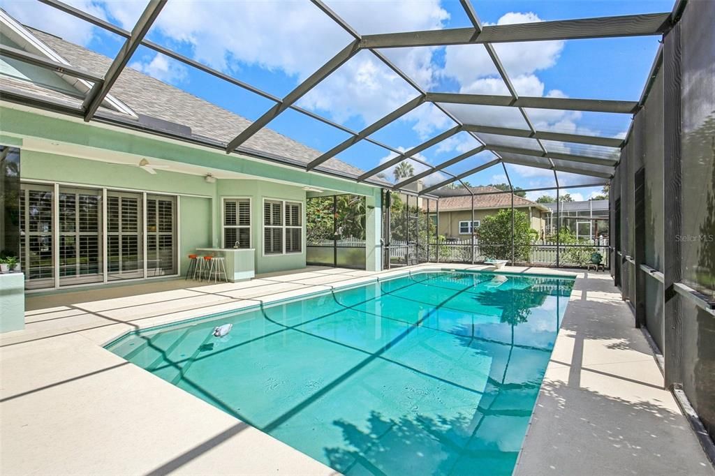 Activo con contrato: $650,000 (5 camas, 3 baños, 2984 Pies cuadrados)