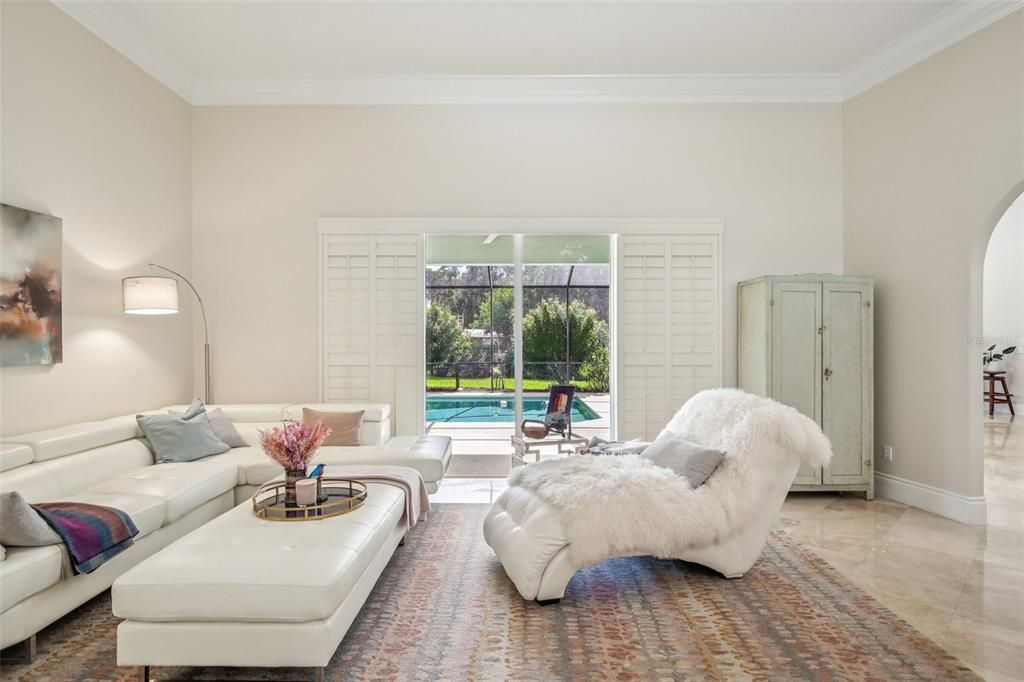 Activo con contrato: $650,000 (5 camas, 3 baños, 2984 Pies cuadrados)