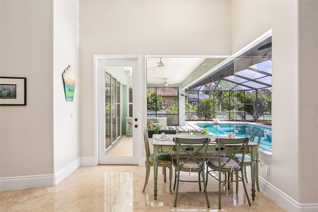 Activo con contrato: $650,000 (5 camas, 3 baños, 2984 Pies cuadrados)