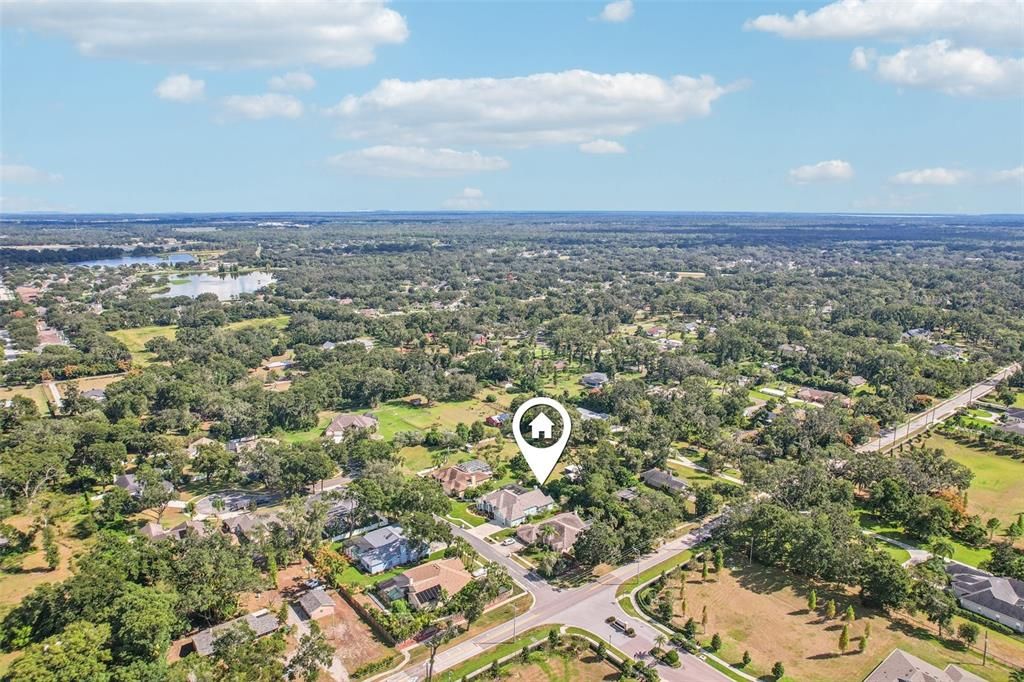 Activo con contrato: $650,000 (5 camas, 3 baños, 2984 Pies cuadrados)