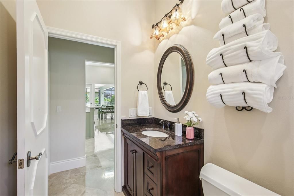 Activo con contrato: $650,000 (5 camas, 3 baños, 2984 Pies cuadrados)