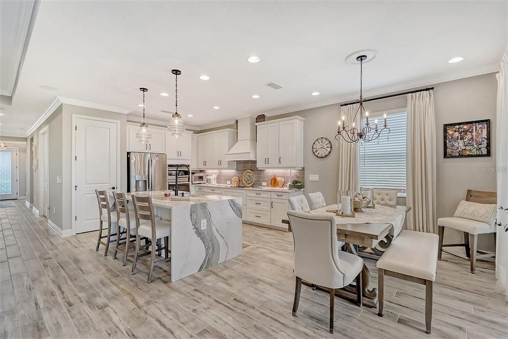 В аренду: $6,500 (4 спален, 4 ванн, 3182 Квадратных фут)