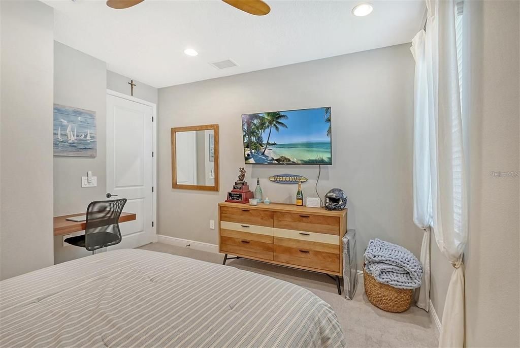 В аренду: $6,500 (4 спален, 4 ванн, 3182 Квадратных фут)