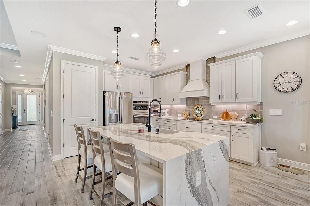 В аренду: $6,500 (4 спален, 4 ванн, 3182 Квадратных фут)