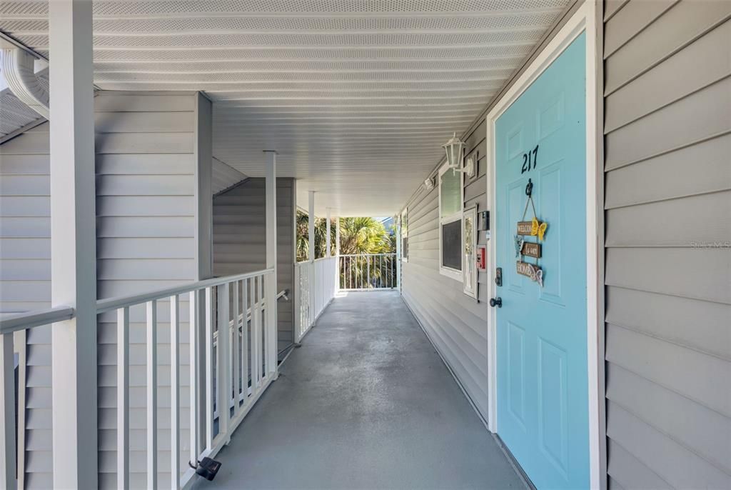 待售: $285,000 (2 贝兹, 2 浴室, 1120 平方英尺)